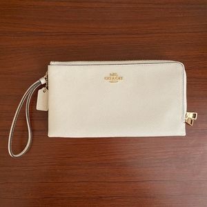 Coach Double-Zip Clutch Wristlet Wallet in Chalk